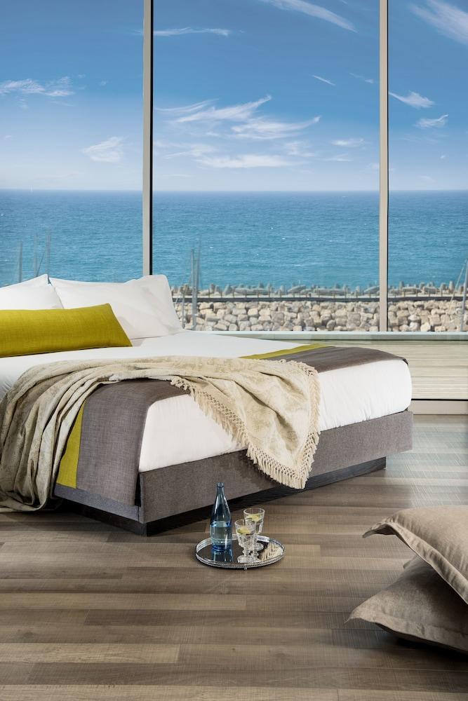 Herods Herzliya Hotel By The Beach Exterior photo