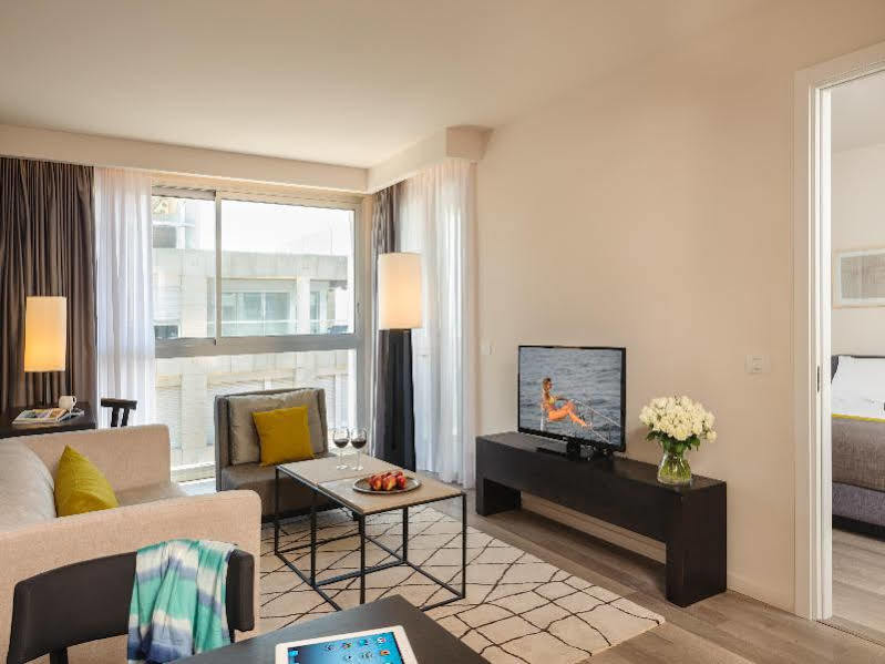 Herods Herzliya Hotel By The Beach Exterior photo