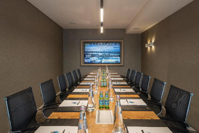 Herods Herzliya Hotel By The Beach Exterior photo