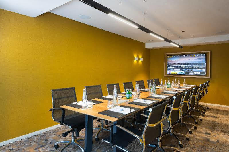 Herods Herzliya Hotel By The Beach Exterior photo